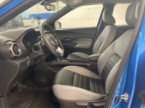 Used 2021 Nissan Kicks SR w/ SR Premium Package image 10