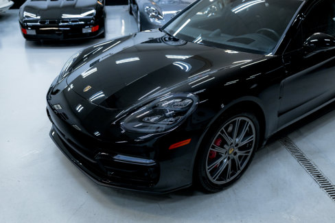 Used 2023 Porsche Panamera GTS image 33