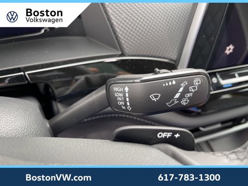 New 2025 Volkswagen Atlas Cross Sport SEL Premium R-Line image 18