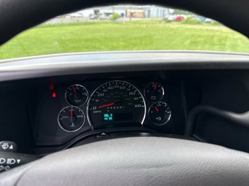 New 2025 Chevrolet Express 3500 w/ Driver Convenience Package image 15