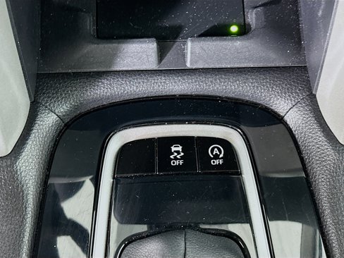 Used 2024 Toyota Corolla Cross LE image 25