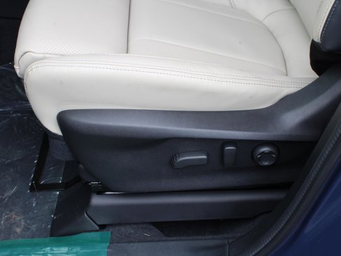 New 2025 Subaru Ascent Limited w/ Popular Package #1 image 17