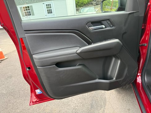 New 2025 GMC Canyon Elevation w/ Technology Package image 15