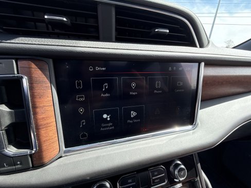 Certified 2023 GMC Yukon Denali Ultimate image 12