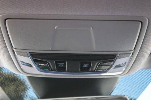 Used 2022 Acura MDX SH-AWD w/ Advance Package image 16
