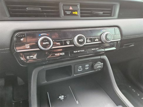 Used 2025 Honda Pilot EX-L image 20