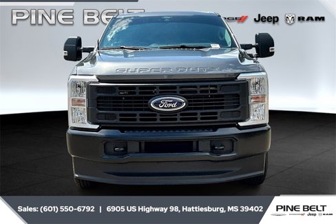 Used 2025 Ford F250 XL image 3