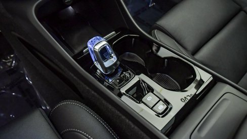 Certified 2025 Volvo XC40 B5 Plus w/ Climate Package image 23