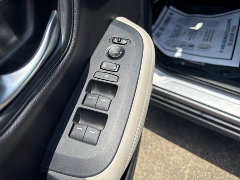 Used 2024 Honda HR-V LX image 10