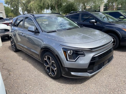 Certified 2023 Kia Niro EX Touring image 2