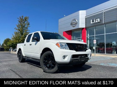 Certified 2021 Nissan Frontier SV w/ Midnight Edition Floor Mats image 3