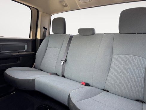 Used 2021 RAM 1500 Classic SLT image 8