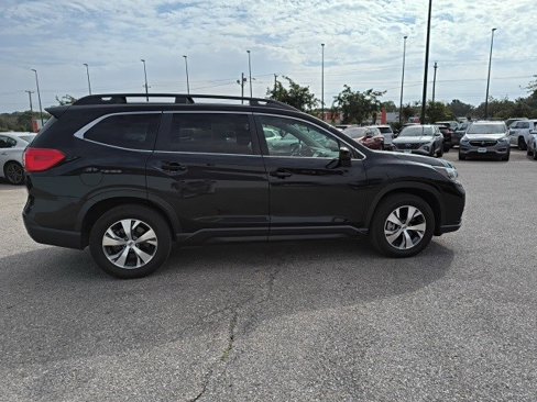 Used 2022 Subaru Ascent Premium image 6