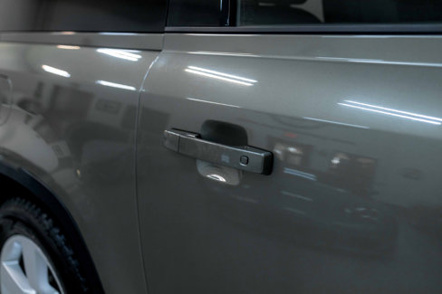 Used 2021 Land Rover Defender 90 First Edition image 31