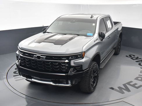 Used 2024 Chevrolet Silverado 1500 ZR2 w/ Technology Package image 34