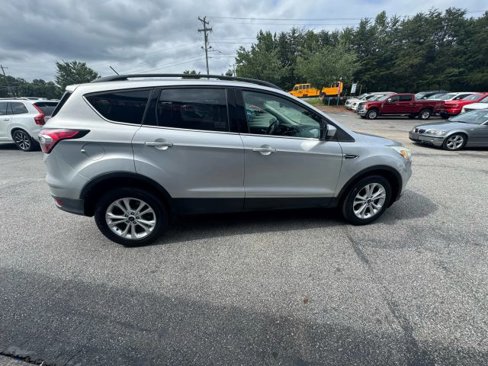 Used 2018 Ford Escape SE w/ Ford Safe & Smart Package image 5
