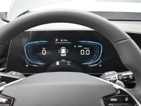 New 2025 Kia Niro EX image 24