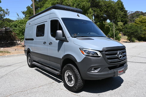 Used 2019 Mercedes-Benz Sprinter 4x4 144 w/ Premium Plus Package image 18