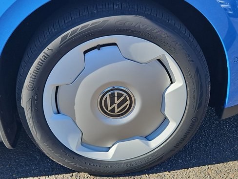 New 2025 Volkswagen ID. Buzz 1st Edition image 34