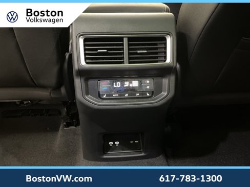 New 2025 Volkswagen Atlas SEL image 21