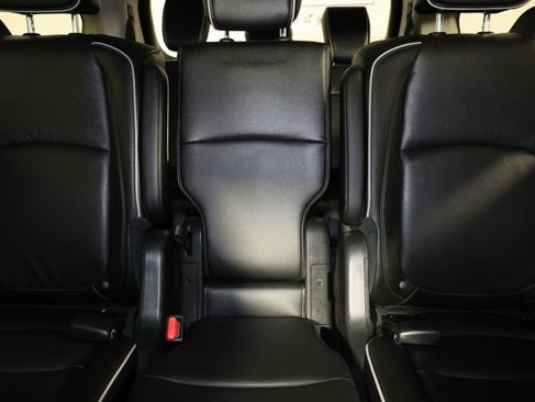 New 2026 Honda Odyssey Touring image 12