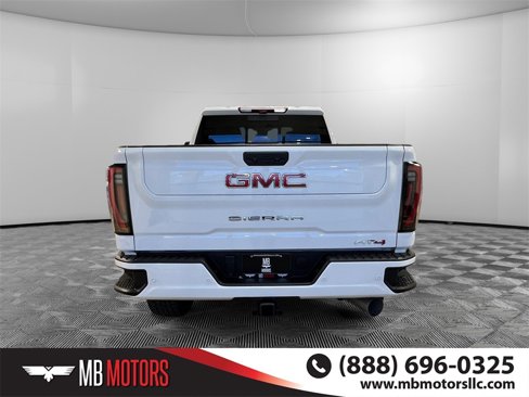 Used 2024 GMC Sierra 3500 AT4 w/ Technology Package image 4