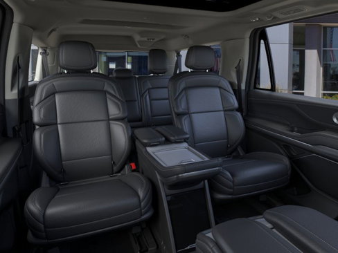 New 2025 Lincoln Navigator L Reserve image 11