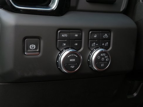 Used 2025 GMC Sierra 3500 Denali Ultimate image 17