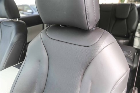 Certified 2024 Kia Carnival LX image 27