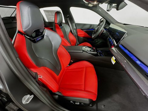 New 2026 BMW M5 w/ Carbon Package image 35