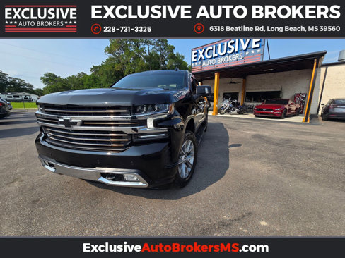Used 2022 Chevrolet Silverado 1500 High Country w/ Technology Package image 2