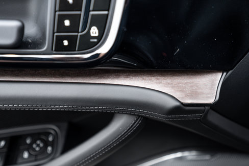 Certified 2025 Porsche Panamera Turbo image 18