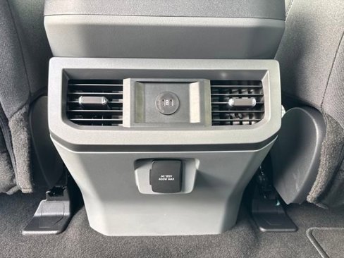 Used 2025 Ford F250 XLT w/ 360-Degree Camera Package image 36