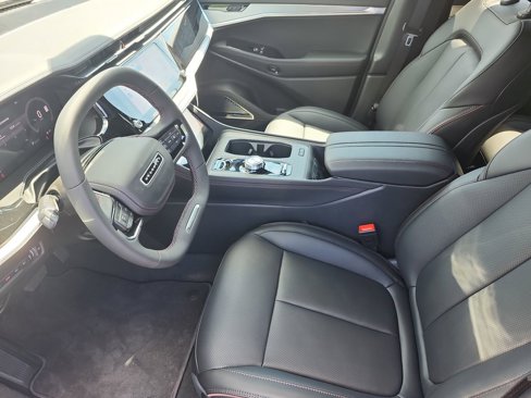 New 2025 Jeep Wagoneer Launch Edition image 9