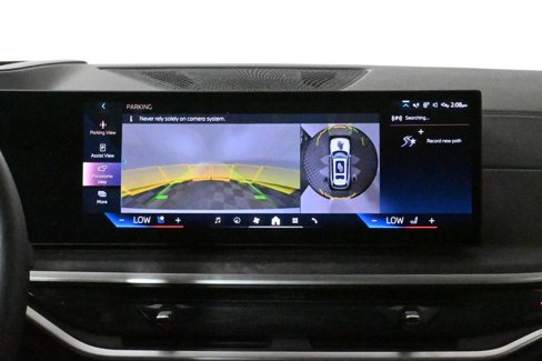Used 2025 BMW X7 xDrive40i w/ Premium Package image 22