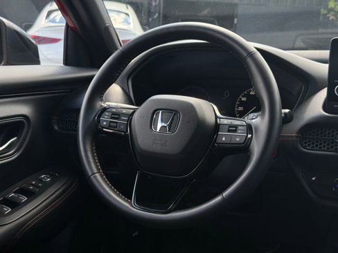 Used 2025 Honda HR-V Sport image 18