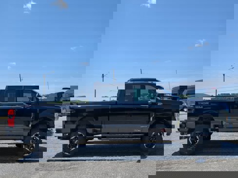 New 2026 Ford F250 Platinum image 2