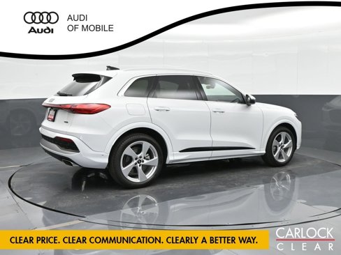New 2025 Audi Q5 Prestige image 3
