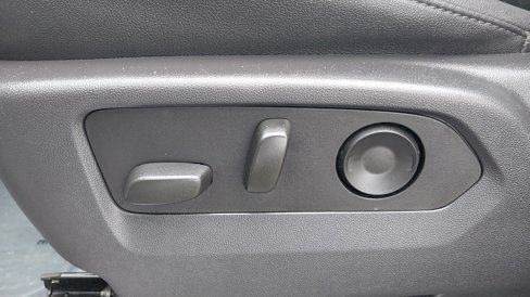 Used 2025 GMC Sierra 1500 SLT image 19