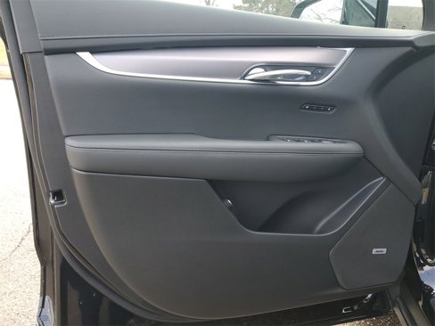 New 2025 Cadillac XT6 Luxury image 22