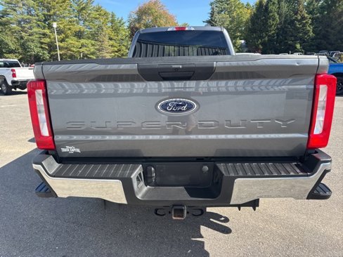 Used 2024 Ford F250 XLT image 10