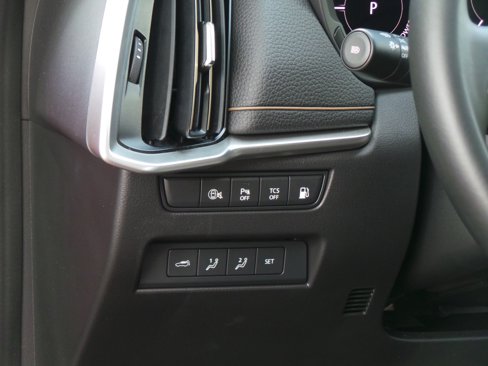 Certified 2025 MAZDA CX-70 Plug-In Hybrid w/ Premium Pkg image 12