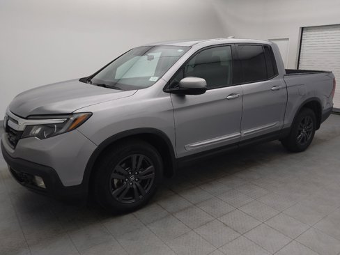Used 2020 Honda Ridgeline Sport image 2