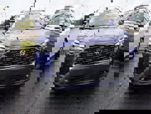 Used 2023 Toyota Corolla Cross XLE image 4