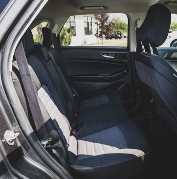 Used 2020 Ford Edge SE image 29