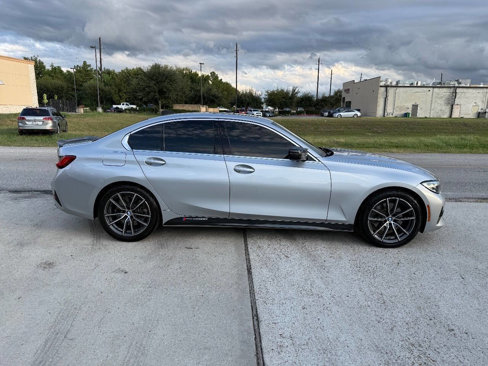 Used 2019 BMW 330i Sedan w/ Driving Assistance Package image 5