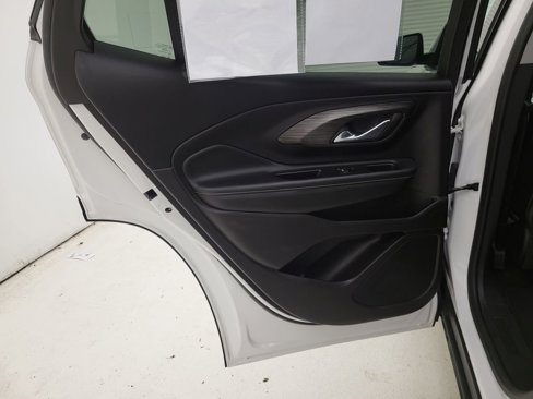 Used 2024 GMC Terrain SLT image 41