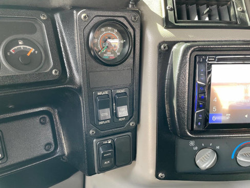 Used 2003 HUMMER H1 4-Door Wagon image 34