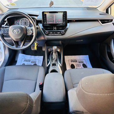 Used 2022 Toyota Corolla LE image 19