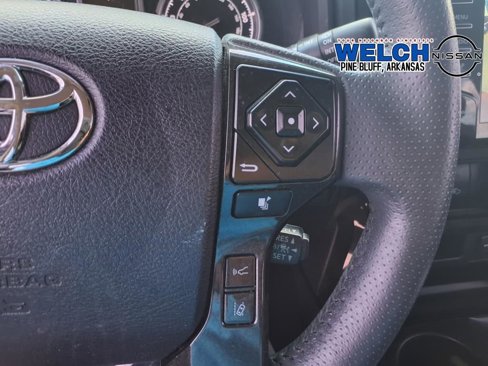 Used 2022 Toyota 4Runner TRD Off-Road image 21